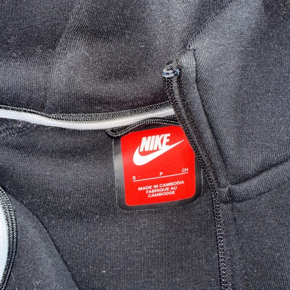 Nike Tech Black and Gray Tracksuit Men’s Small - Picture 5 of 5